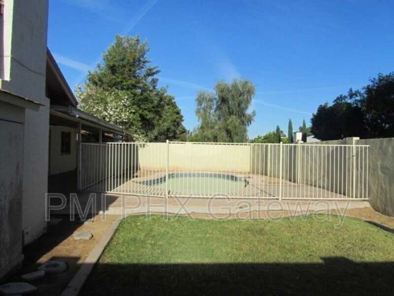 Photo - 2140 E Gemini Dr