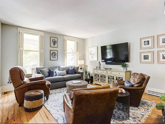 Photo - 27 N Hanson St