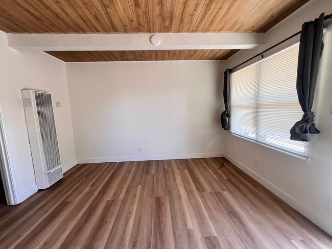 Building Photo - 938 S Third St Unit C Rental