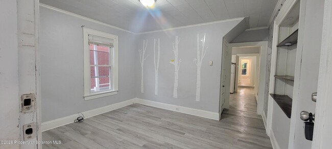 Photo - 805 Monroe Ave