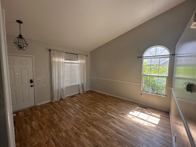 Photo - Beautiful 4 Bedroom Home in Layton!