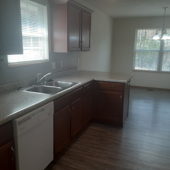 Photo - 545 S Walker Ln