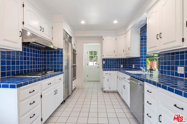 Photo - 11555 Duque Dr