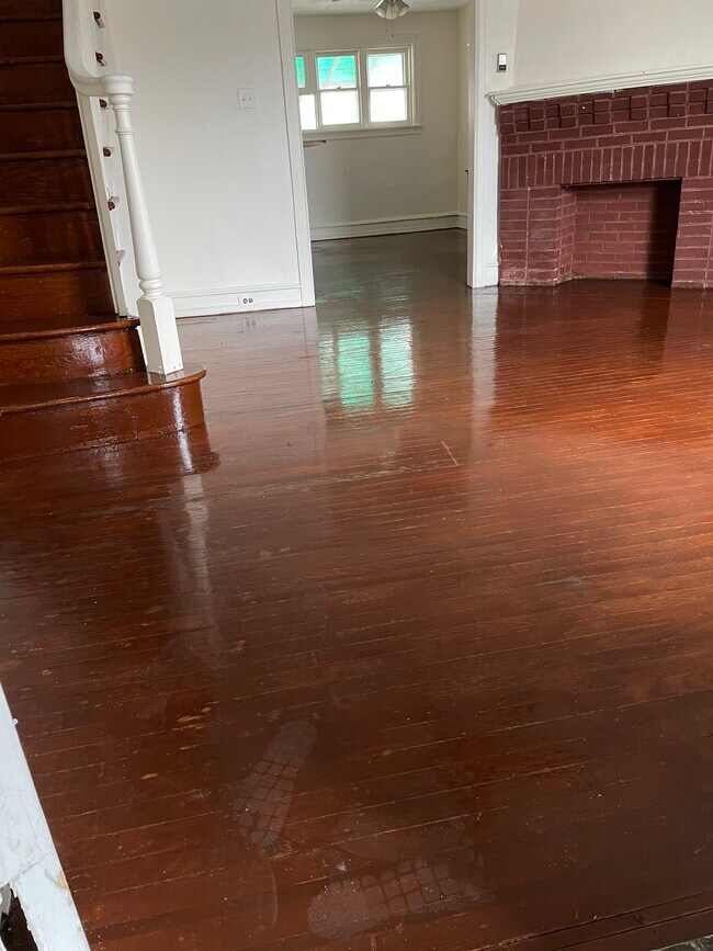 Photo - 7143 Clover Ln