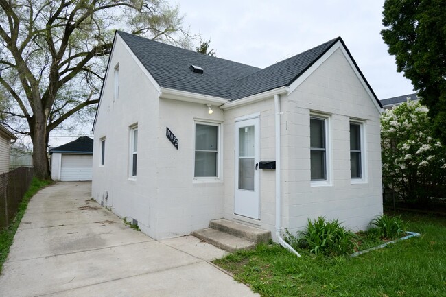 Photo - 11032 Continental Ave House