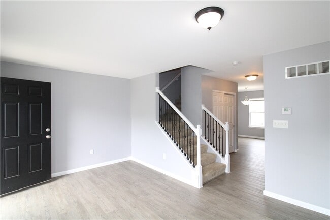 Photo - 440 Wild Oak Dr