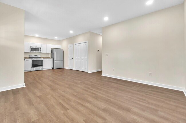 Photo - 304 E Hampton Ave