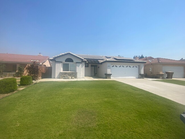 Building Photo - Silver Creek Beauty Rental