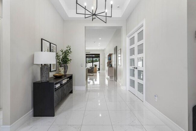 Photo - 17317 Santaluce Mnr