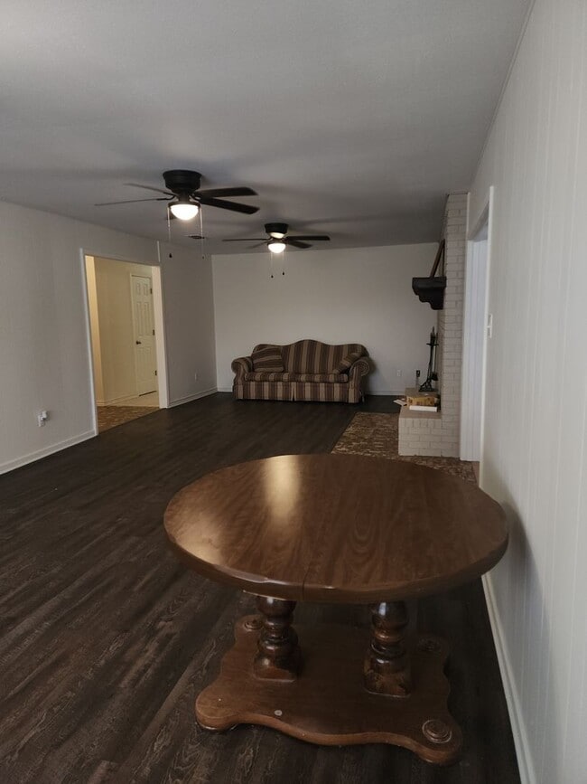 Photo - 3/2.5 Home in Burnet County