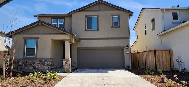 Building Photo - Brand New 4 Bedroom 3 Bathroom Home in Elk...