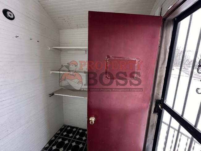Photo - 1225 Lyons St