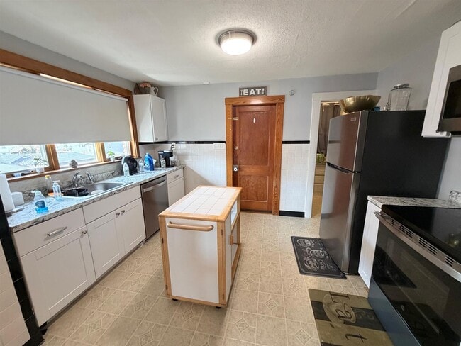 Photo - 130 Bonner Ave Unit 1