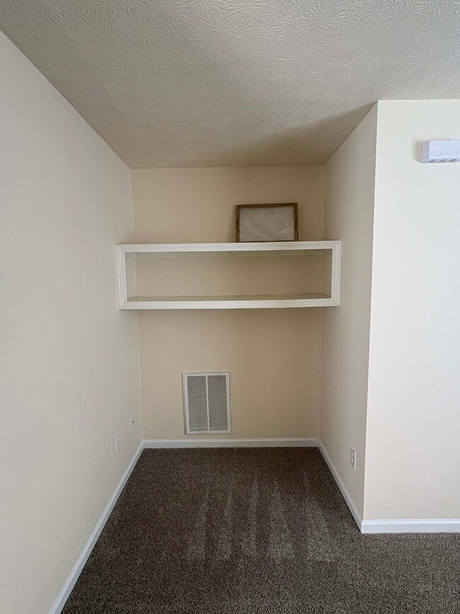 Photo - 1611 Flanigan Ct