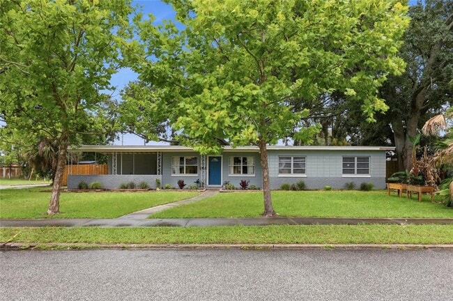Building Photo - 712 Malone Dr