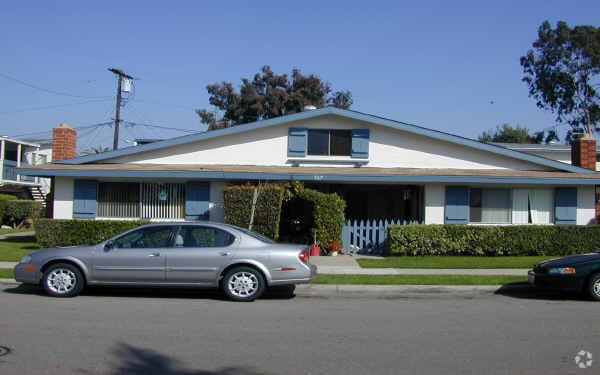 Bradley Park West - Bradley Park West Apartments