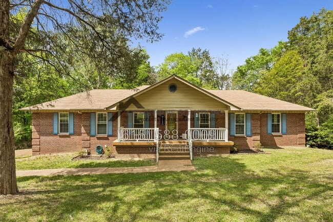 Building Photo - 1912 Graceland Dr