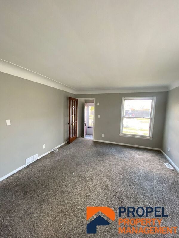 Photo - 1537 Chandler Ave