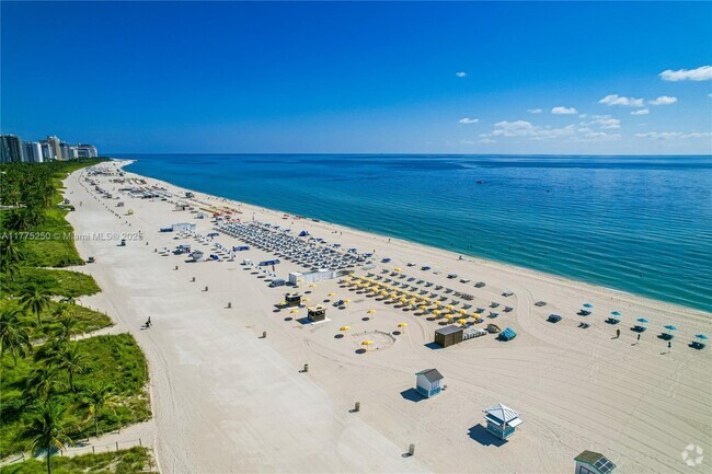 Building Photo - 1500 Ocean Dr Unit 706 Rental