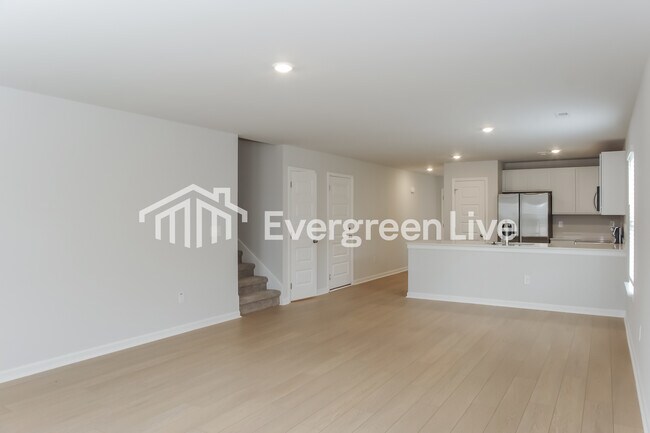 Photo - 22693 Dashwood Ln