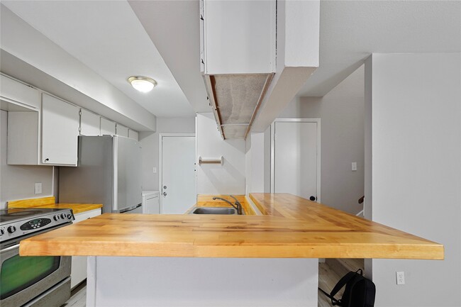 Photo - 6633 W Airport Blvd