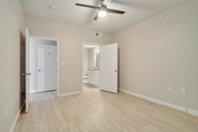 Photo - Arboretum at Lewisville Apartments