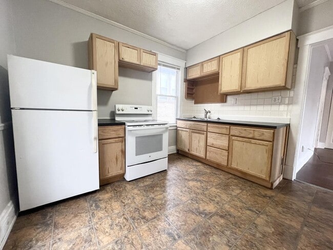 Photo - 2861 Marshall Ave Unit 2