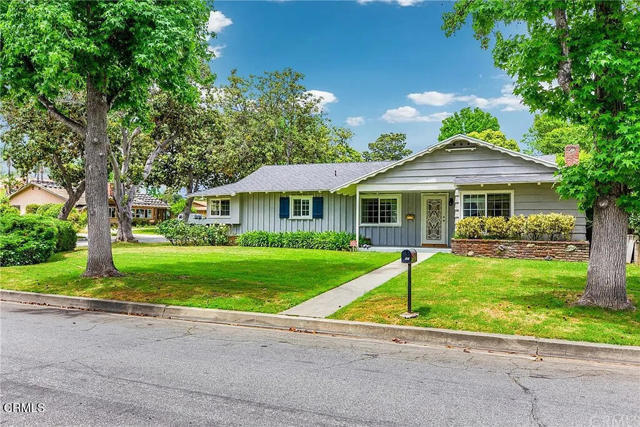 Photo - 303 E Las Flores Ave