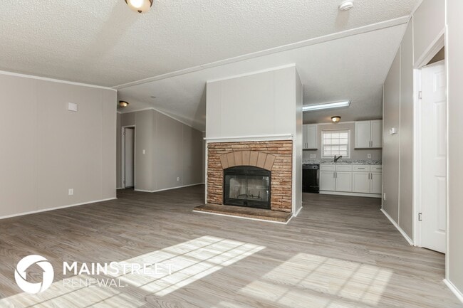 Photo - 615 N Hardee St