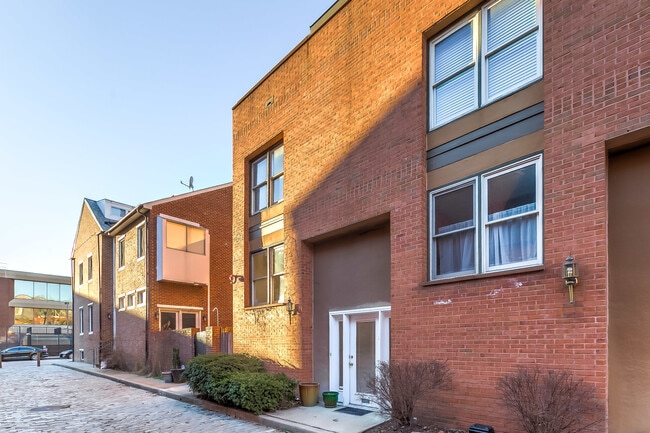 Photo - 138 Welcome Aly