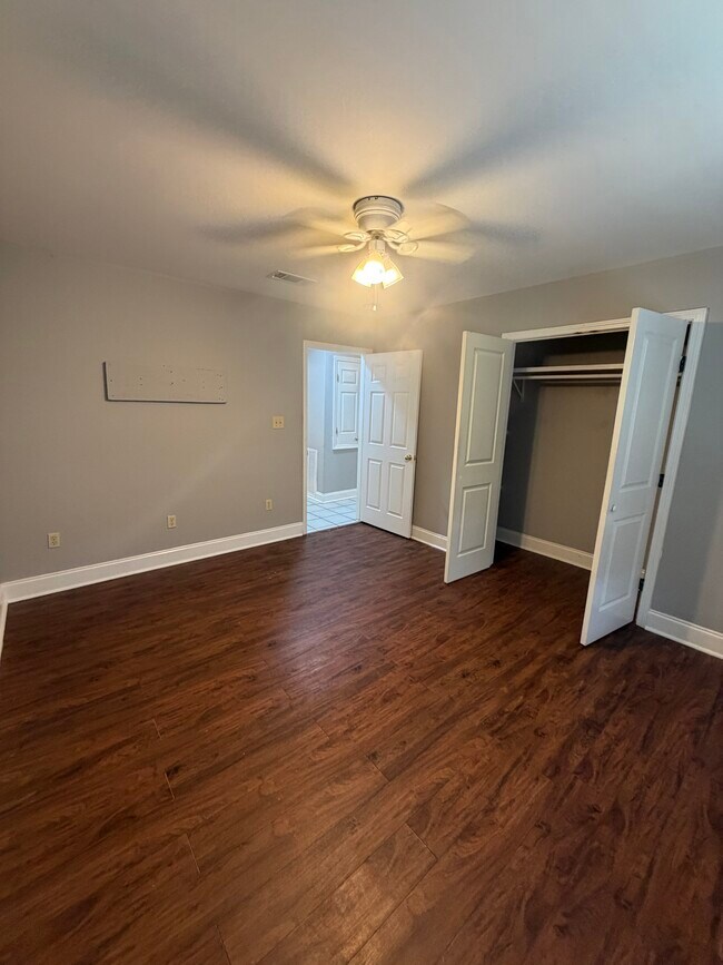 Crystal Lake Apartments