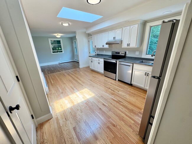 Photo - 12 Hadley St