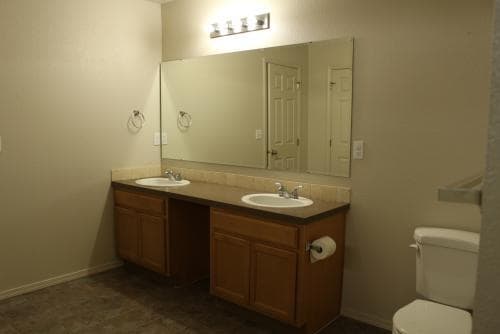 Photo - 745 SW Portal St