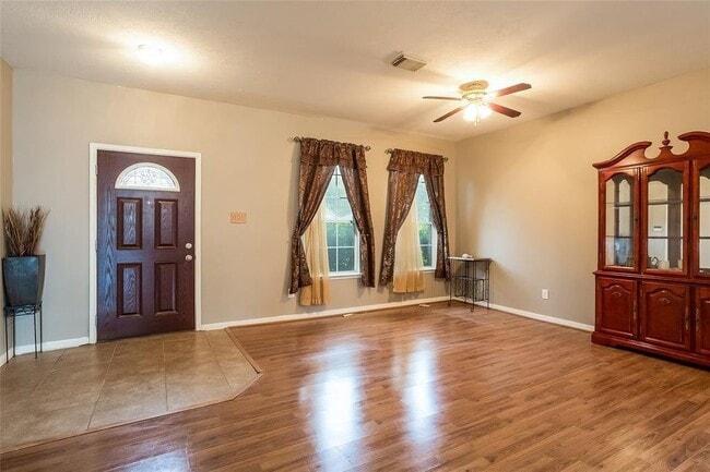 Photo - 21910 Willow Downs Dr