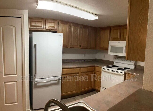 12208 W Dorado Pl Unit 201