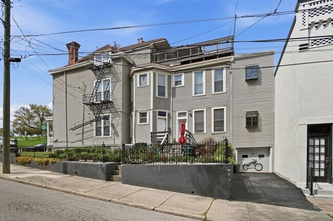 Photo - 1220 Louden St Unidad 1220 Louden #1
