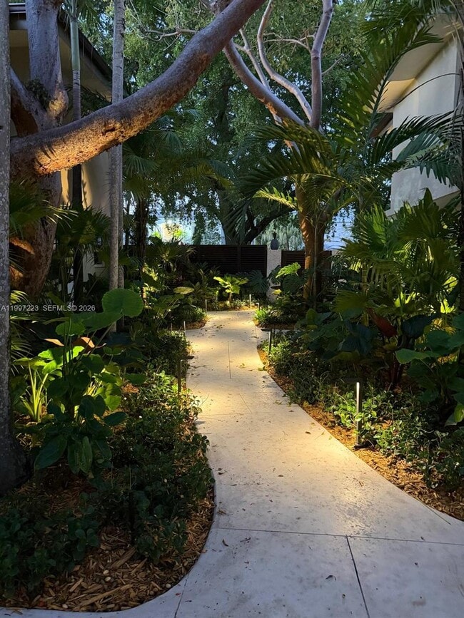 Photo - 3000 Bird Ave