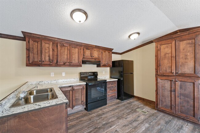 Photo - 21395 Ruth Dr
