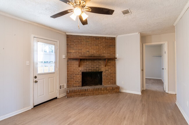 Photo - 539 Pheasant Run Dr