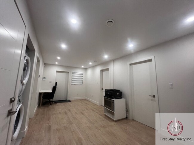 Photo - 927 Chestnut St