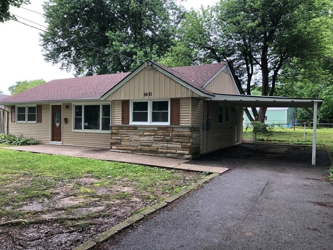 Photo - Cute 3 Bedroom, 1.5 Bathroom Home