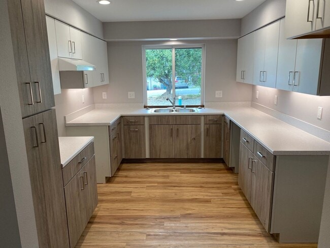 Photo - 6 Bed 5 Bath House Newer Updated Near Happy Valley, Fairhaven, WWU