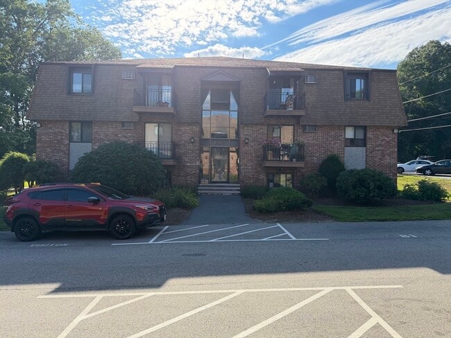 Building Photo - 655 W Lowell Ave Unit 20