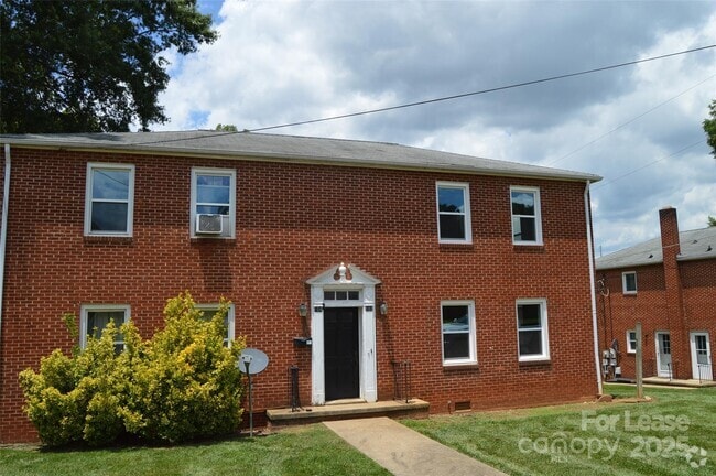 Building Photo - 102 Feimster St Rental