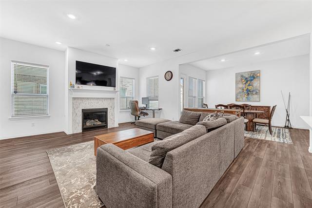 Photo - 5314 Depot Dr