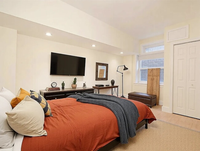 Photo - 48 Beacon St Unidad A