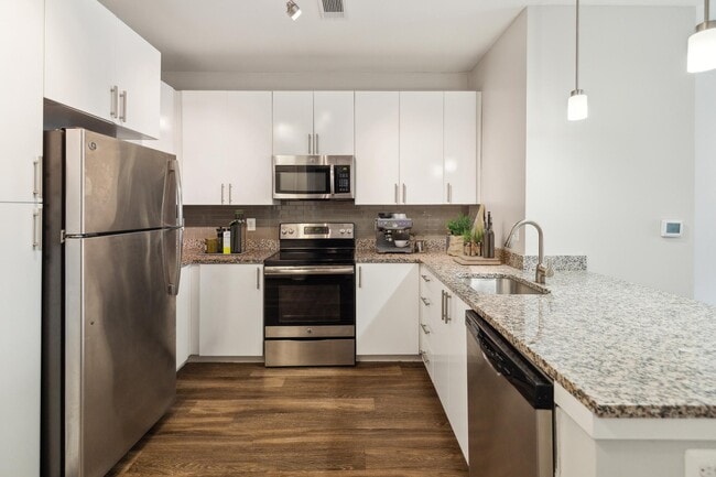 Photo - Monument Village at College Park