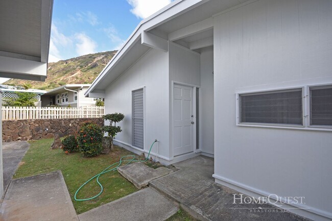 Photo - 731 Kalalea St