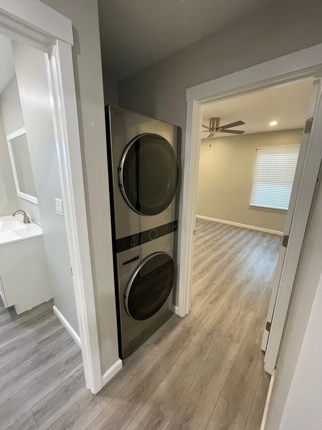 Photo - 24 N Harbison Ave