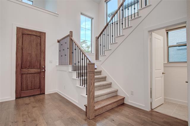 Photo - 724 Kendall Ln
